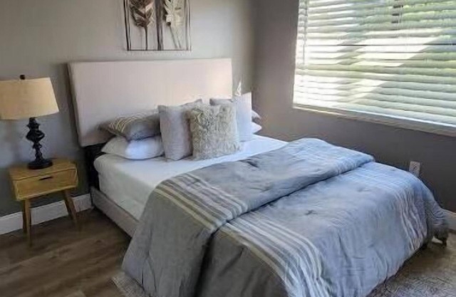 Alluring 2bd/2ba in East Orlando.