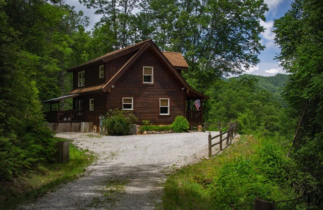 Almost Heaven log cabin mountain escape