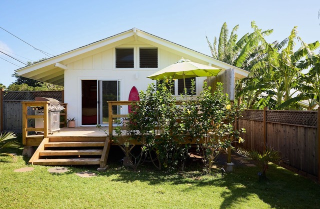 Aloha Surf Cabin - Private Yard & Entrance!