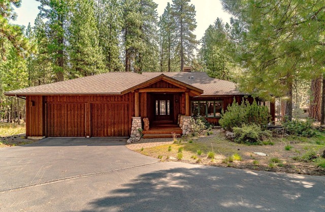 Alpine Beauty 3 BD Home w/hot tub, EV charger