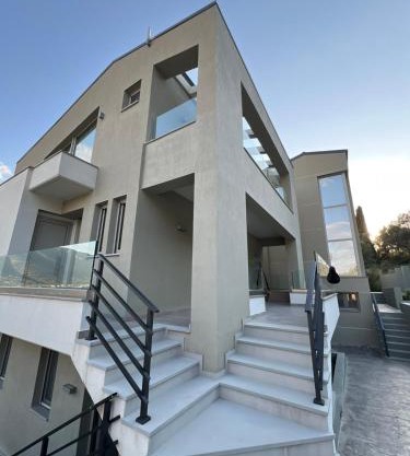 ALTHEA luxury suites and apartments