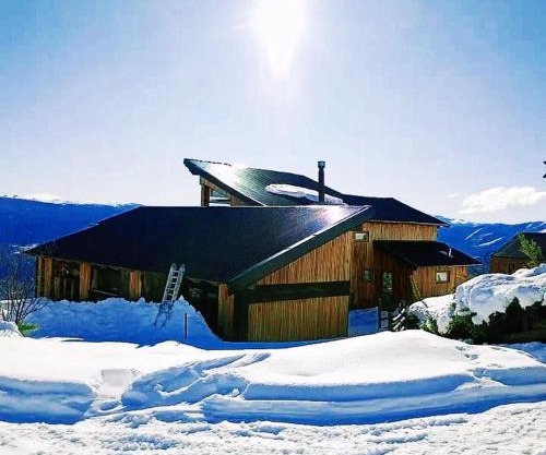 Alucinante Casa en Montaña con Pileta, Jacuzzi y Vista a San Martín de los Andes