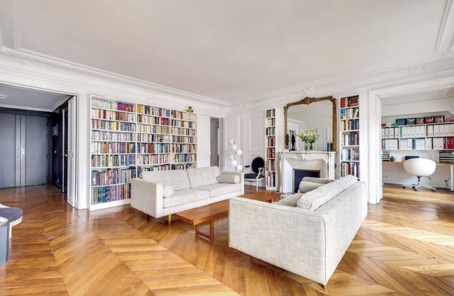 Amazing 120m2 quiet and bright apartment between Opera and Montmartre
