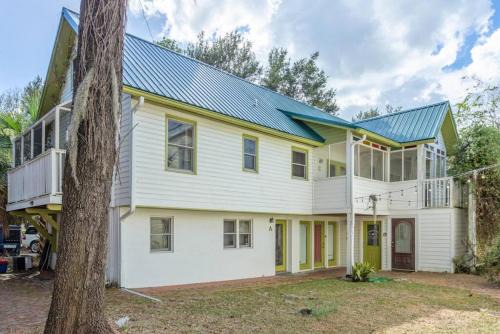 Amazing 2br 2ba with Loft C