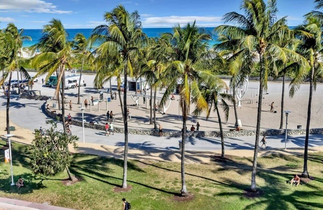 Amazing 3BR direct oceanfront PH by YouRent!