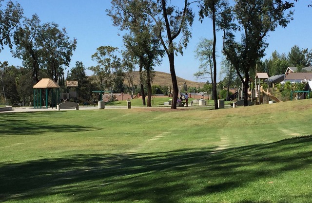 Amazing Amenities, Laguna Hills 3 Bedroom Beauty!