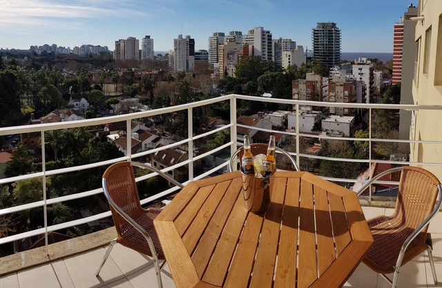 Amazing apartment overlooking the river!