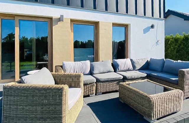 Amazing apartment in Nowecin with WiFi