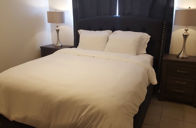 Amazing apartment in a simple location near strip!