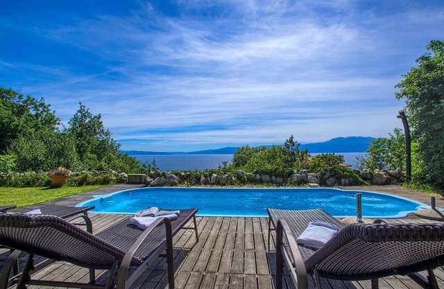 Amazing home in Kostrena with sauna