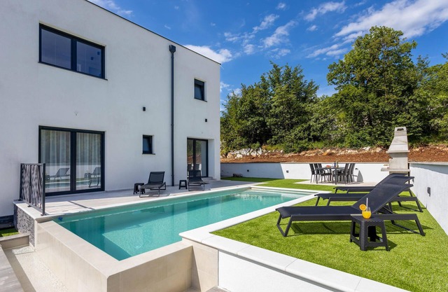 Amazing home in Kostrena with kitchen