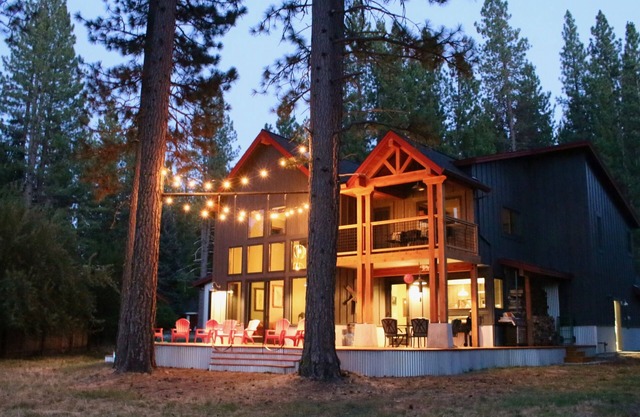 Amazing location and views - right in town!