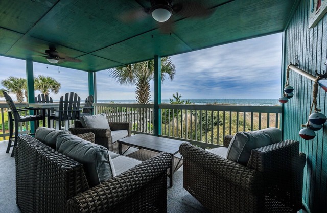 Amazing Oceanfront 3/3 With Oversized Corner Balcony