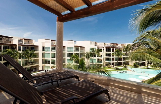 Amazing Oceanview Penthouse at The Elements by BRIC