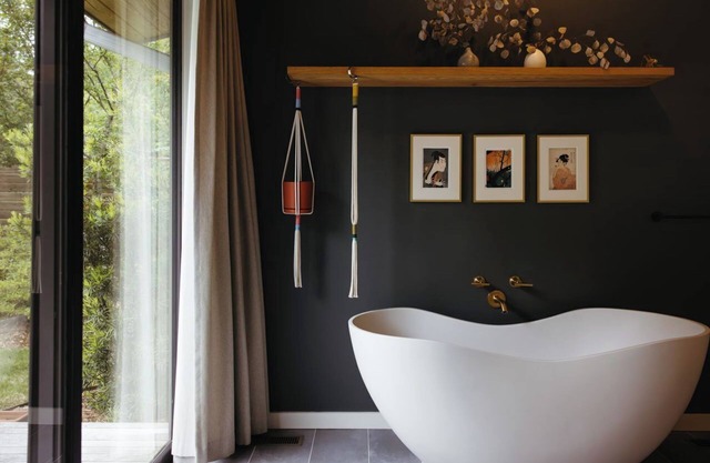 Amazing open high ceiling big windows large common room for group celebration.