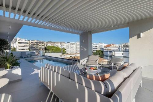 Amazing private rooftop terrace!