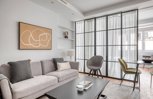 Amazing Salamanca 1BR, near El Retiro Park, by Blueground
