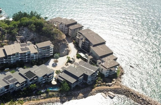 Amazing sea views capture the sea breezes located on beautiful Magnetic Island.