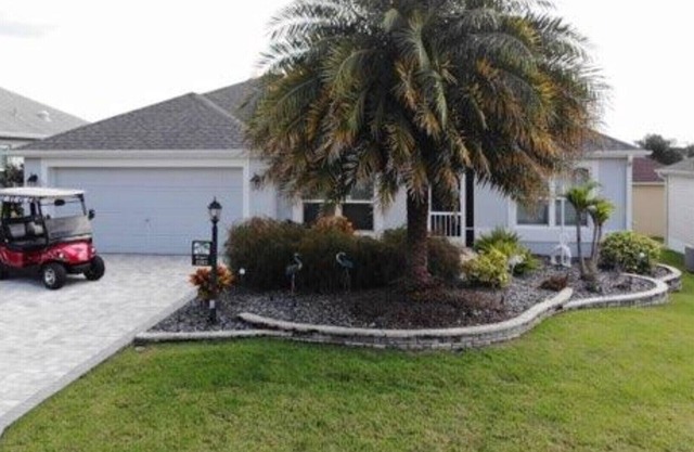 Amazing three-bedroom home in The Villages. Great spot for a memorable vacation!