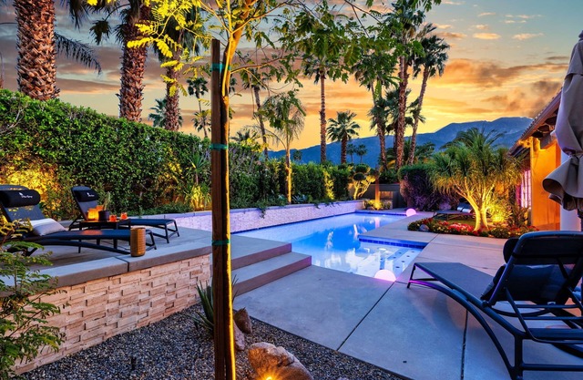 Amazing- Ultra Luxe Estate, Resort like Pool, Firepit & More