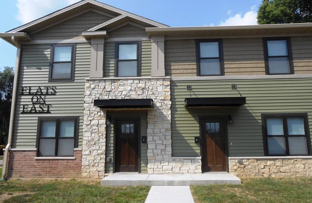 Amazing Value- Spacious Townhouse Unit Walking Distance from DT Bloomington