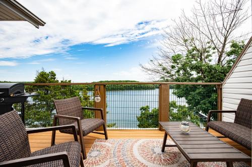 Amazing Views from Balcony, Loft & Gated Pool