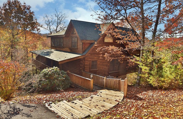 Amazing Views! Hot Tub, Gas Grill, Pool Table.Only 5mi from Town!