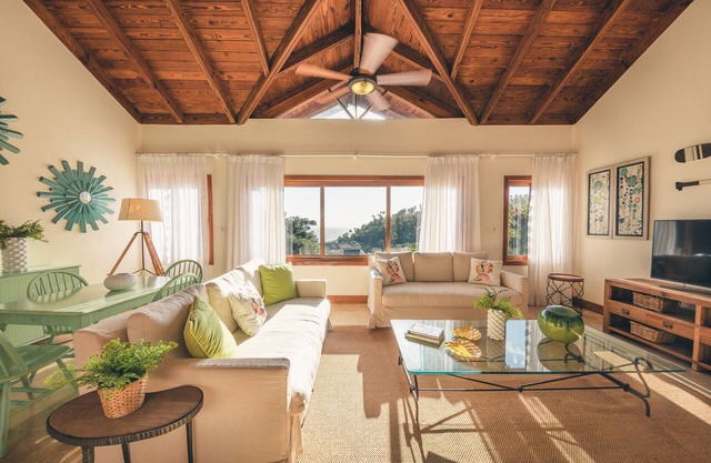 Amazing villa with brkfst included at Puerto Bahia C5