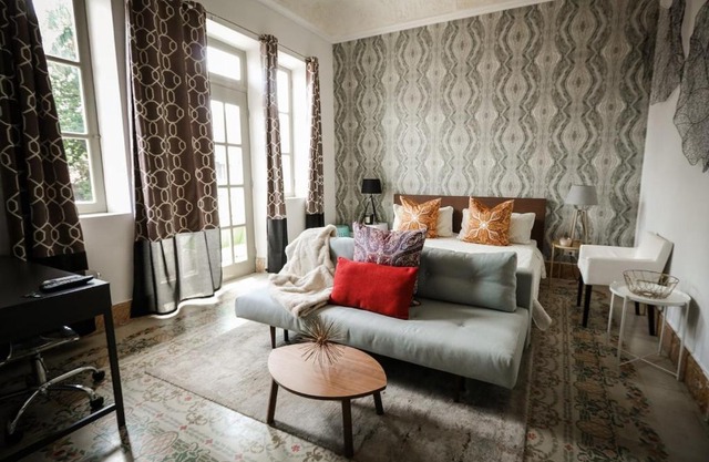 AmazINN Places Rooftop and Jacuzzi V