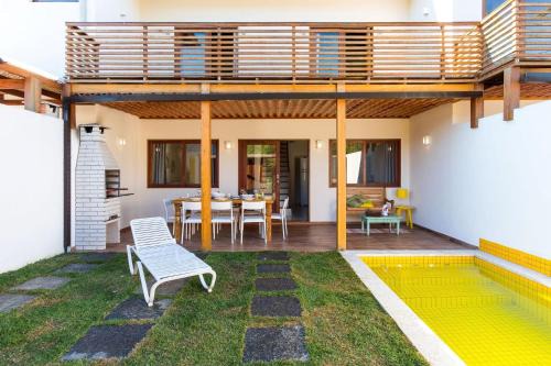 Ambar - Vista para o mar, 3 suites, 1,5km do centro,piscina, wi-fi e churrasqueira