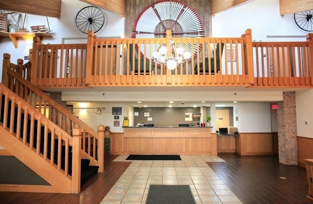 American Inn and Suites