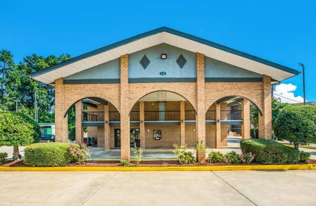 Americas Best Value Inn Stockbridge