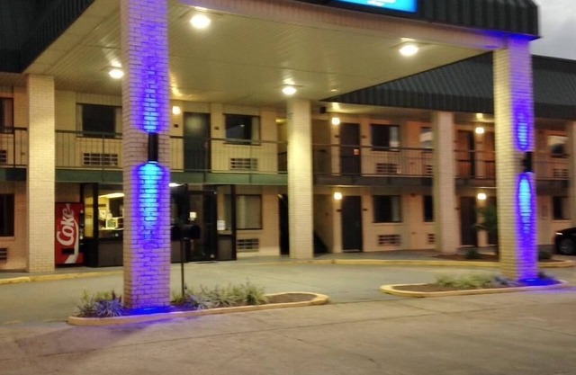 Americas Best Value Inn Winona