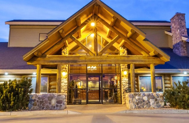 AmericInn by Wyndham Chamberlain - Conference Center