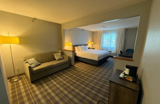 AmericInn by Wyndham Minot