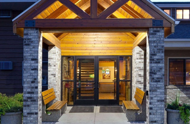 AmericInn by Wyndham Roseau