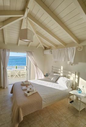 Ammos Boutique Rooms