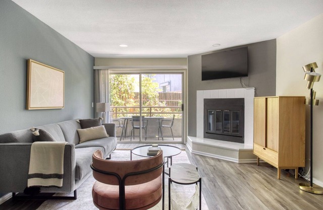 Ample Westwood 2BR, near UCLA/Medical Center by Blueground