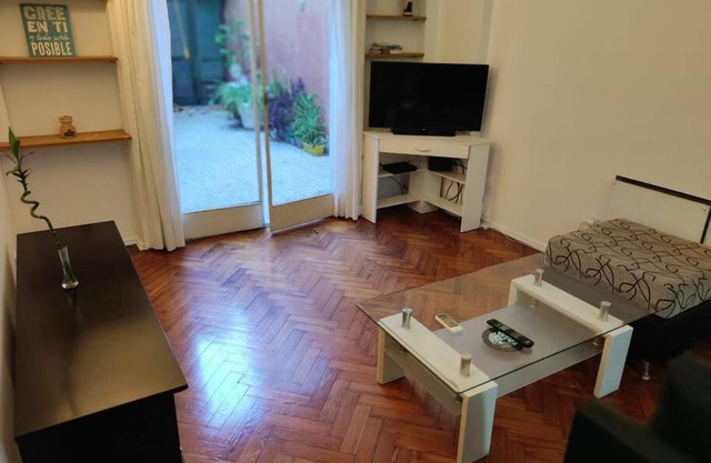 Amplio depto en Martinez