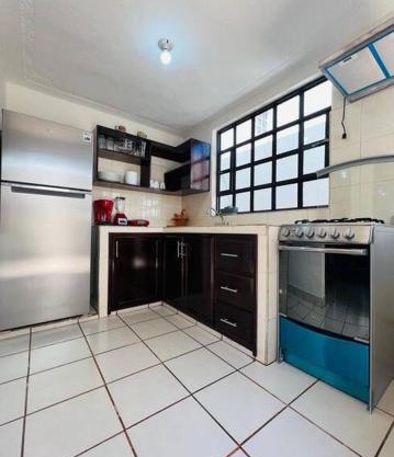 Amplio Dpto. céntrico con cochera y terraza.