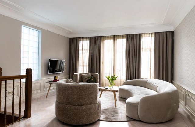Amsterdam Canal Suites