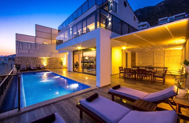 An ideal Villa for Honeymoon Couples or Families -Total Privacy and Great Views