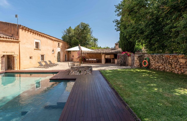 an Mir de Buger,Finca 5StarsHome Majorca 6 pax, families, pool ,garden,wifi