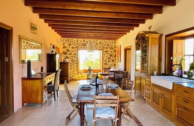 "An oasis by the sea" Canarian finca for nature, watersports & animal lovers