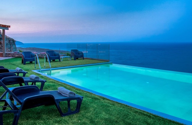 Anastasis Luxury Villa Andros with Heated Pool