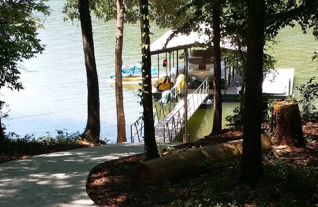 😎Anchors Down Lakeside Retreat 15 min to Clemson🏈 Dock, Padle boat, Kayaks