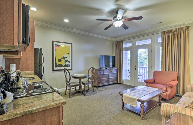 Anderson Creek Club Condo w/Community Amenities!