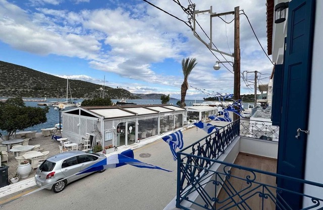 Andy Port House with Seaview, Goutos Properties Porto Heli