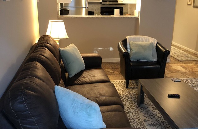 ANGELO'S:5 STAR CLEAN AND A PERFECT PLACE TO CALL HOME FOR THE HOLIDAYS