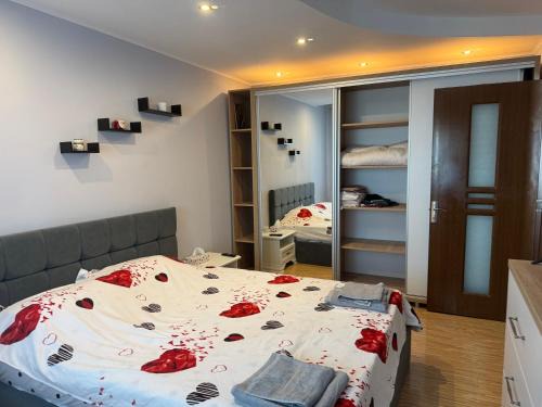 Ania house
